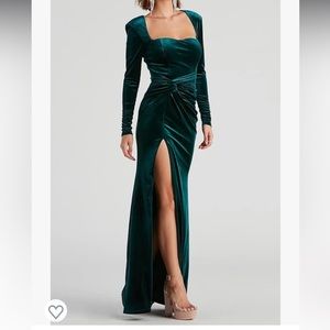 Velvet emerald green long sleeve gown size 12